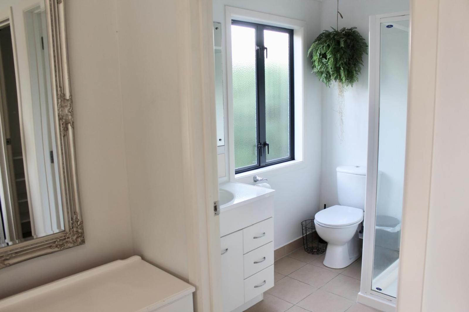 5-Min Walk To Village - Havelock North Holiday Home With Spa Pool المظهر الخارجي الصورة