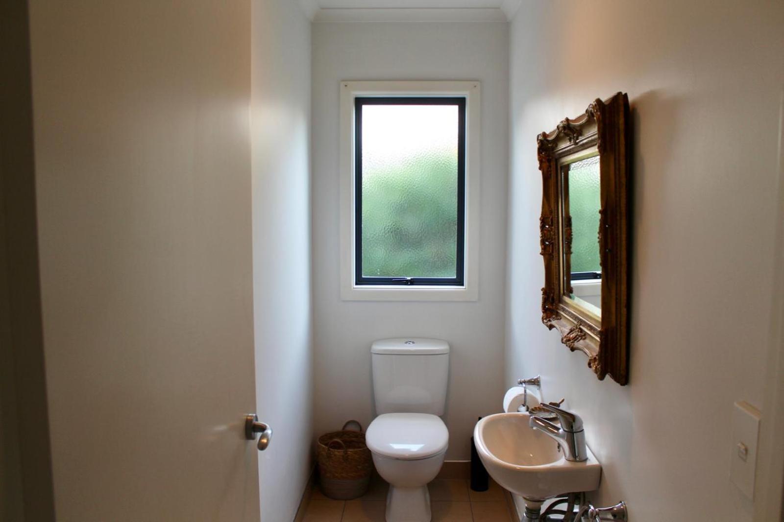 5-Min Walk To Village - Havelock North Holiday Home With Spa Pool المظهر الخارجي الصورة